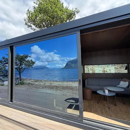 Hundeidvik Fjord Retreat - Fjord Suite With Sauna Feriehus