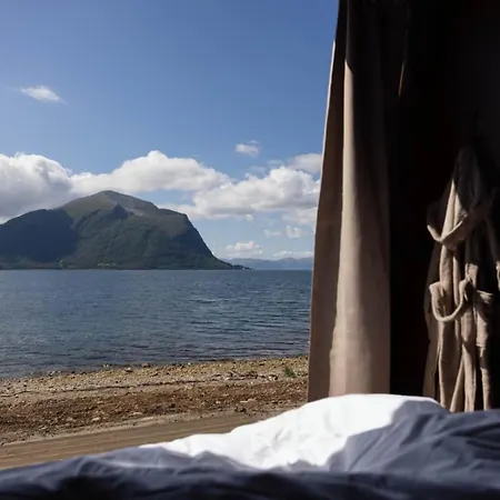 Hundeidvik Fjord Retreat - Fjord Suite With Sauna *