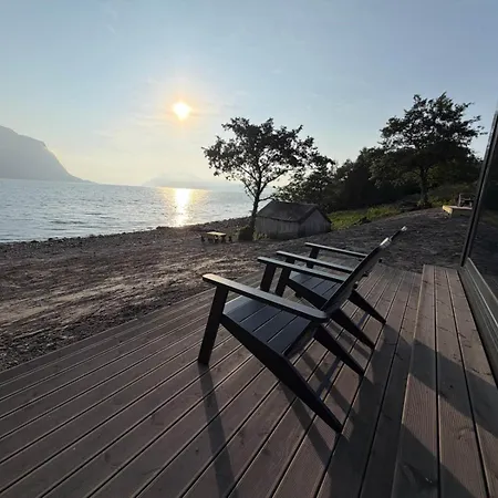 Hundeidvik Fjord Retreat - Fjord Suite With Sauna * Hundeidvik