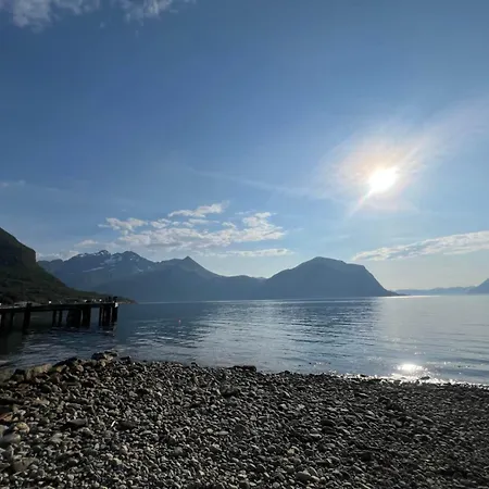 Hundeidvik Fjord Retreat - Fjord Suite With Sauna * Hundeidvik
