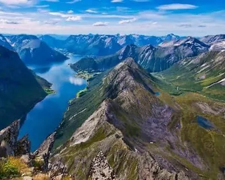 Hundeidvik Fjord Retreat - Fjord Suite With Sauna *