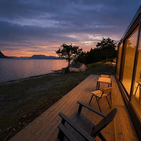 Fjord Retreat - Fjord With Sauna Hundeidvik
